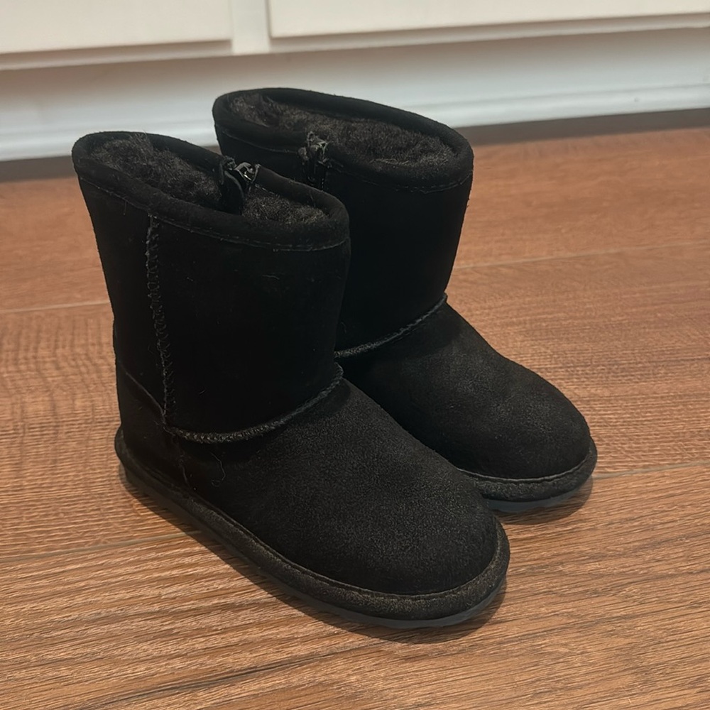 Bearpaw Black Suede Boots